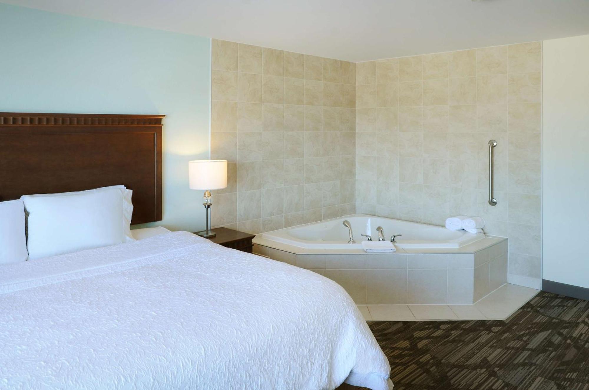 Hampton Inn & Suites Saint John Εξωτερικό φωτογραφία