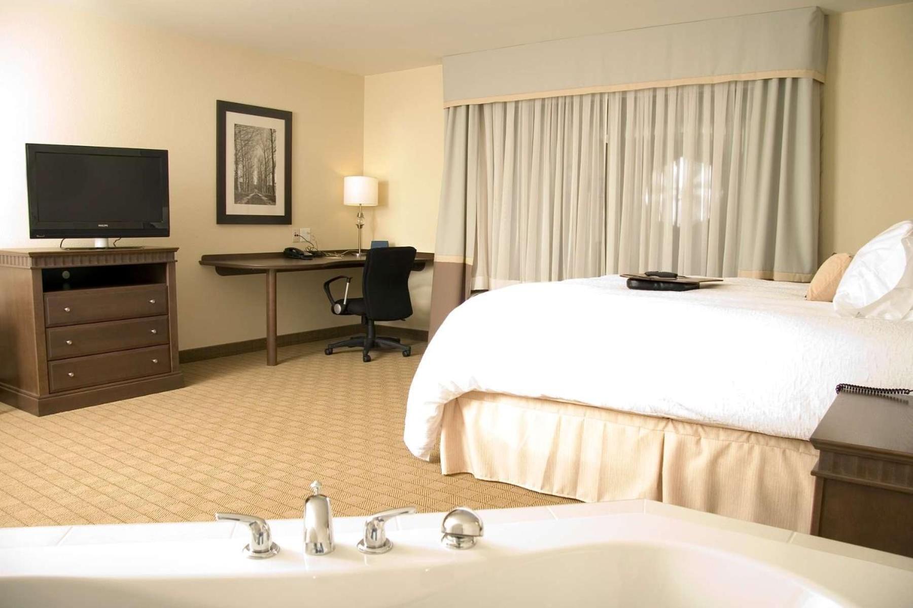 Hampton Inn & Suites Saint John Εξωτερικό φωτογραφία