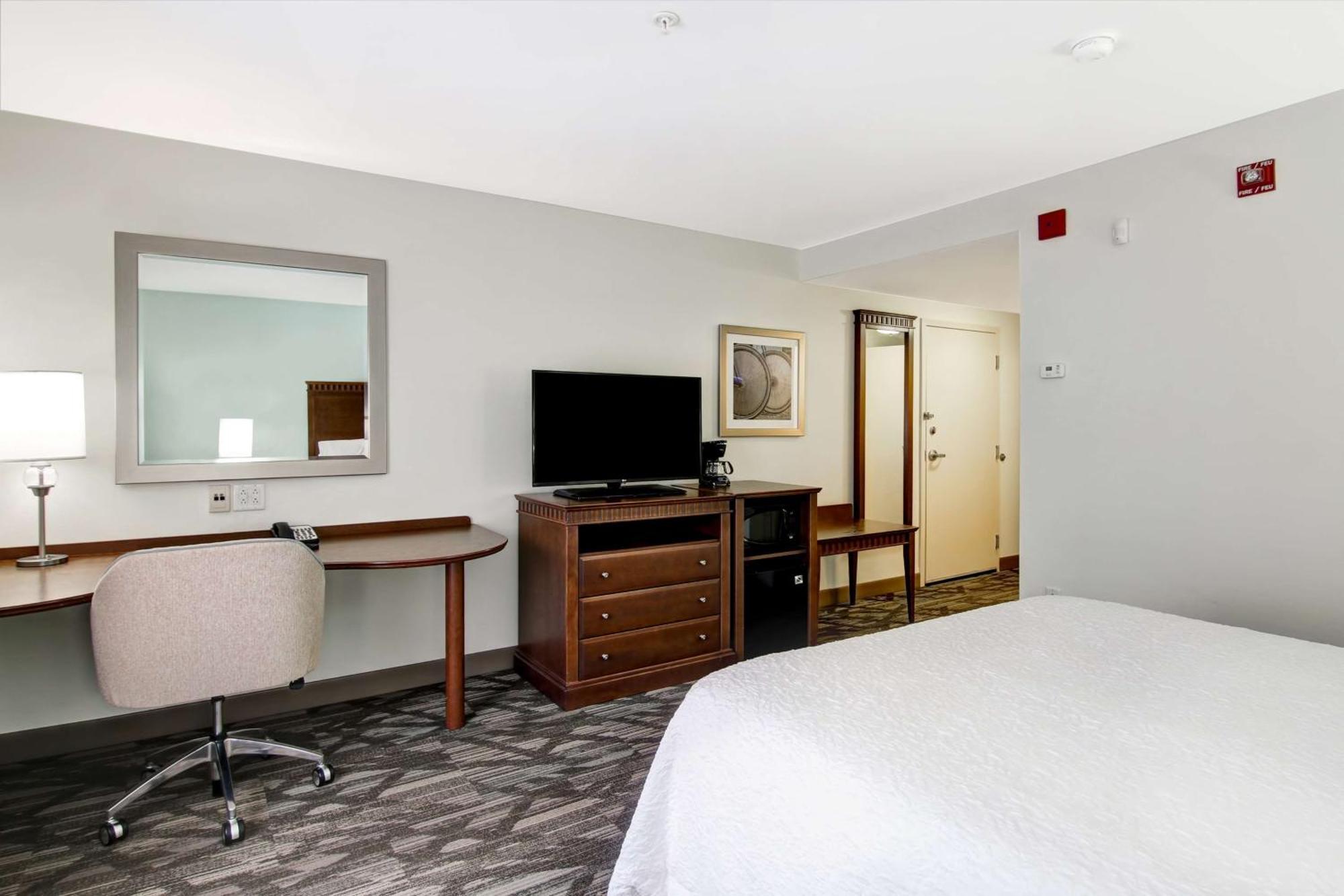 Hampton Inn & Suites Saint John Εξωτερικό φωτογραφία
